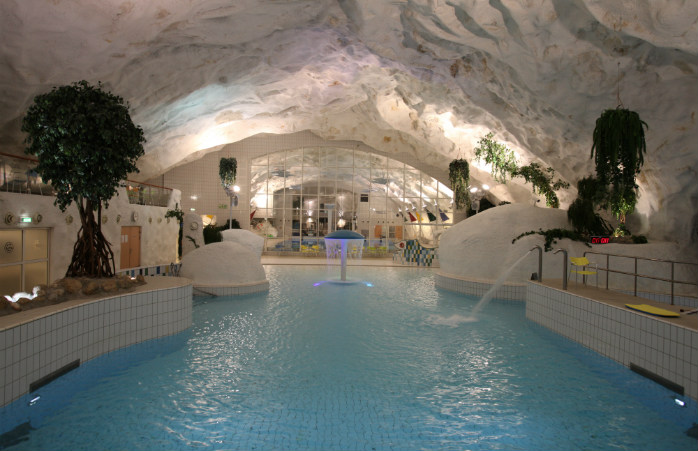 Grottebadet er et unikt badeland i Nord-Norge