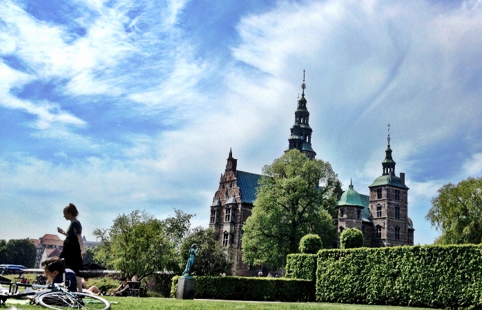 See Josefine's great photos of the Copenhagen royal park, Kongens Have