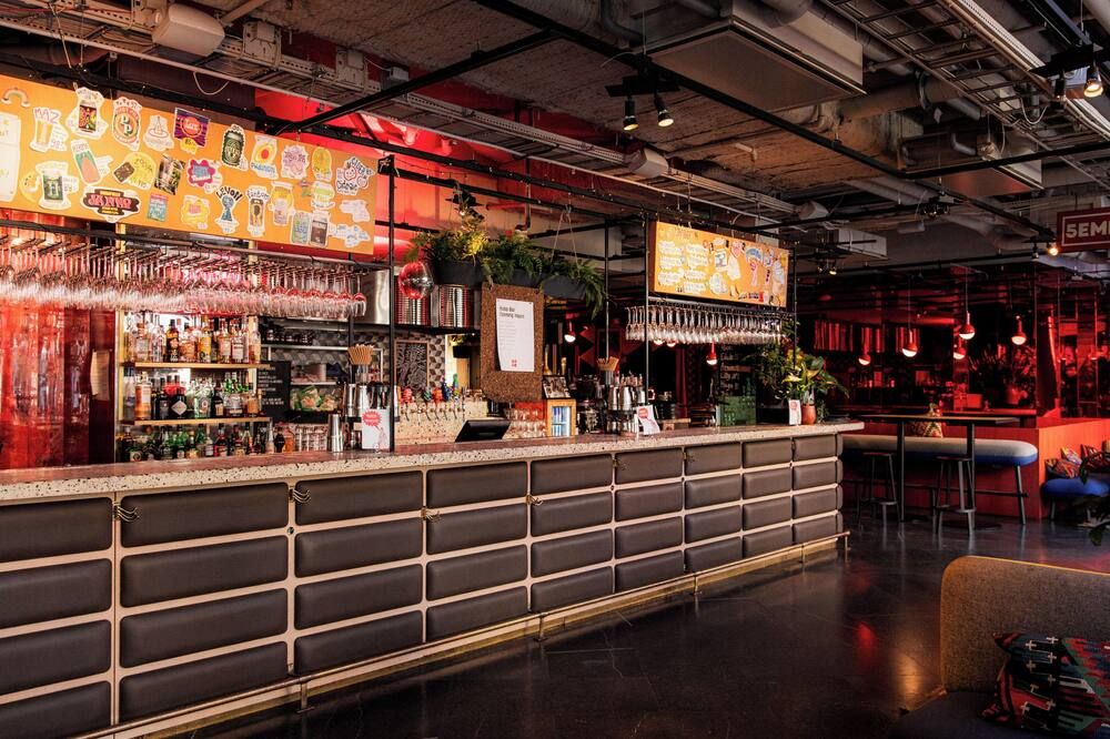 Bar